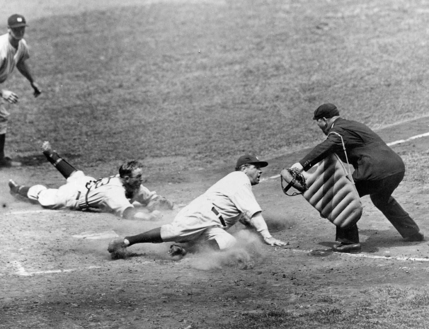 Babe Ruth Hits His 30th Home Run Of The Season Breaking His Own Single